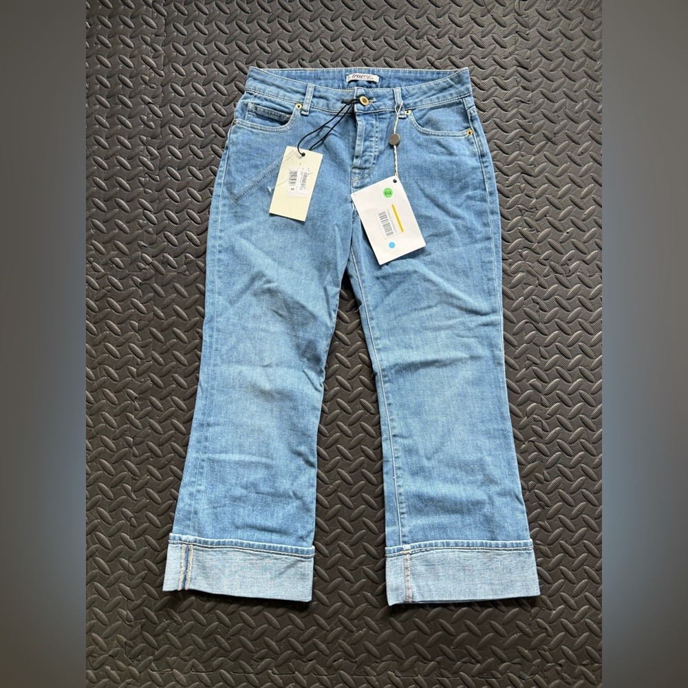 NWT True NYC Denim Cuffed Capris Cropped